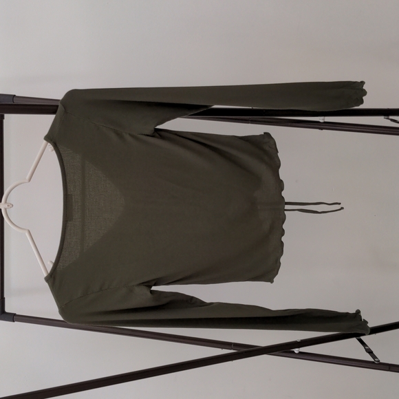 Cotton On olive green top - Picture 3 of 3